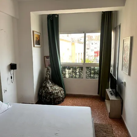 Individual Con Bano Compartido Homestay *